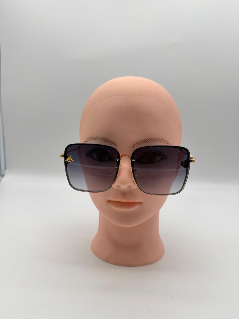Bee Oversized Gradient Square Sunglasses - Black/Grey‎
